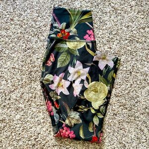 Beyond yoga softmark floral leggings
